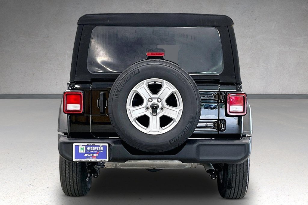 Used 2022 Jeep Wrangler Unlimited Sport AWD/4WD image 6