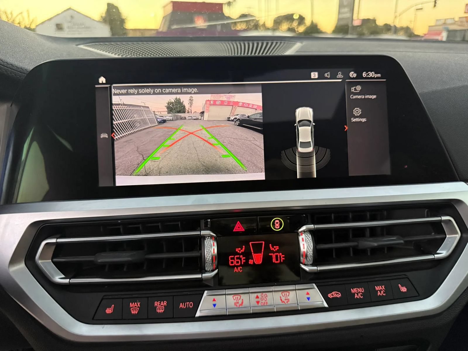 Used 2020 BMW 330i Sedan w/ M Sport Package RWD image 18
