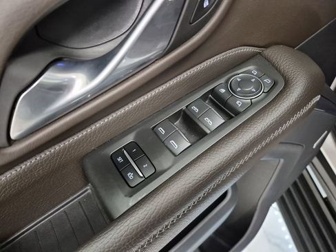 Certified 2022 GMC Yukon XL Denali w/ Denali Premium Package image 24