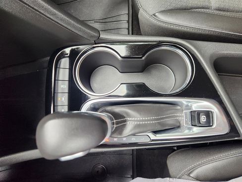 Used 2023 Buick Encore GX Select w/ Sport Touring Package image 32