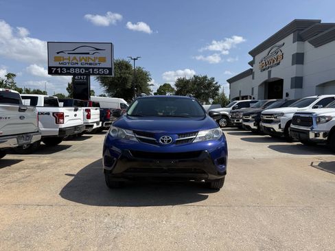 Used 2014 Toyota RAV4 LE FWD image 38