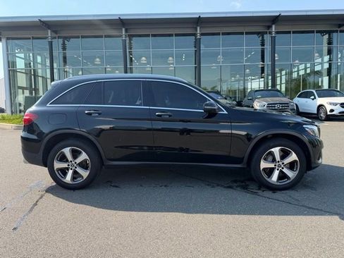 Used 2018 Mercedes-Benz GLC 300 4MATIC image 5