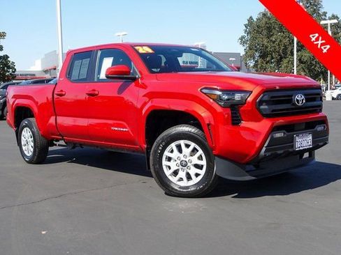 Certified 2024 Toyota Tacoma SR5 image 9