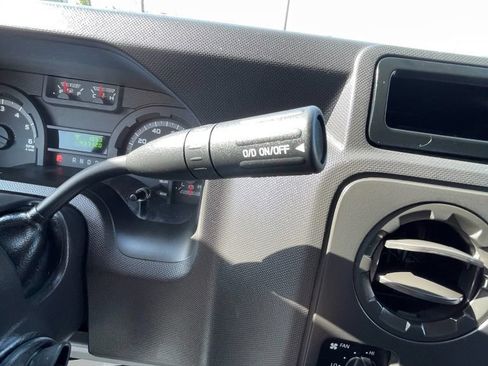 Used 2014 Ford E-150 and Econoline 150 RWD image 18