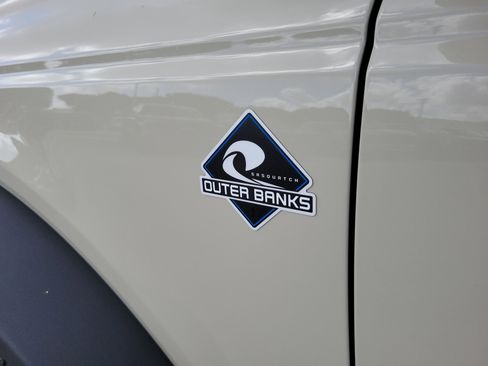 New 2026 Ford Bronco Outer Banks AWD/4WD image 13