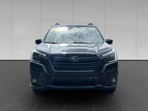 Used 2023 Subaru Forester Premium AWD/4WD image 8
