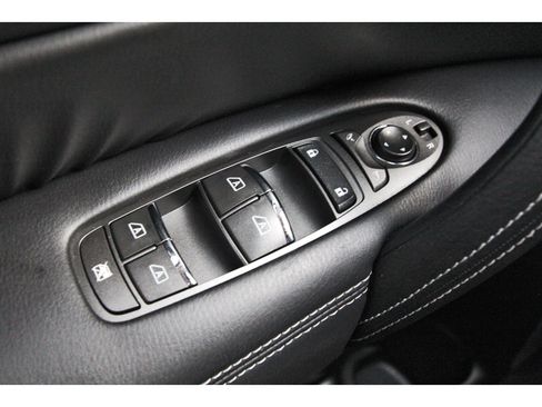 Used 2017 INFINITI QX80 4WD w/ Driver Assistance Package image 24