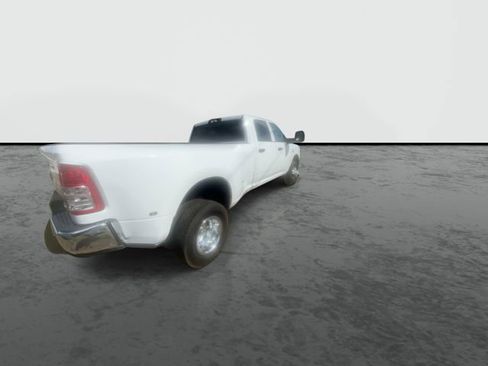 Used 2024 RAM 3500 Tradesman w/ Chrome Appearance Group AWD/4WD image 8