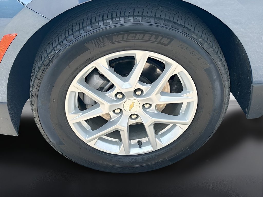Used 2024 Chevrolet Equinox LS FWD image 28