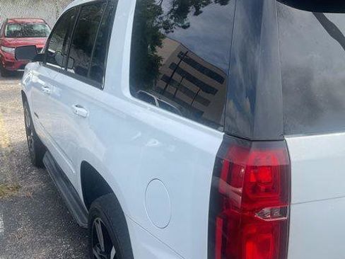Used 2018 Chevrolet Tahoe Premier AWD/4WD image 3