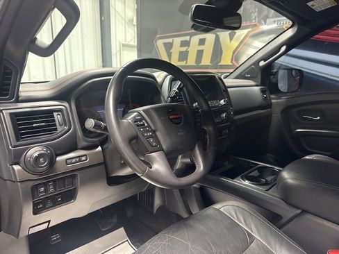 Used 2021 Nissan Titan PRO-4X w/ Pro-4x Convenience Package image 6