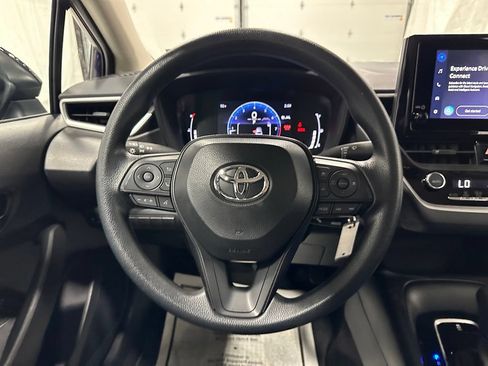 Used 2026 Toyota Corolla LE FWD image 18