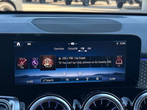 Certified 2025 Mercedes-Benz GLB 250 GLB 250 image 32