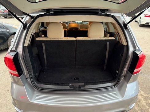 Used 2016 Dodge Journey SXT w/ Comfort/Convenience Group image 30
