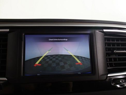 Used 2023 Chrysler Voyager LX image 45