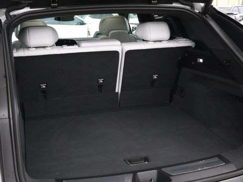 Used 2024 Cadillac Lyriq Sport image 25