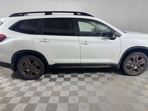Used 2025 Subaru Ascent Bronze Edition AWD/4WD image 8