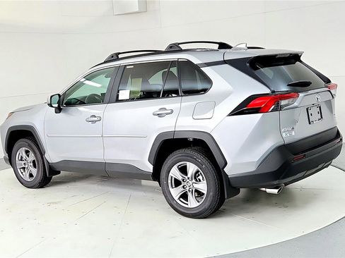 New 2025 Toyota RAV4 XLE image 4