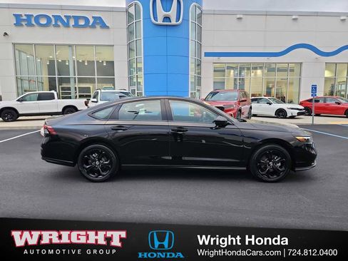 Certified 2025 Honda Accord SE image 1