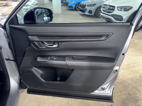 Used 2024 Honda CR-V Sport image 9
