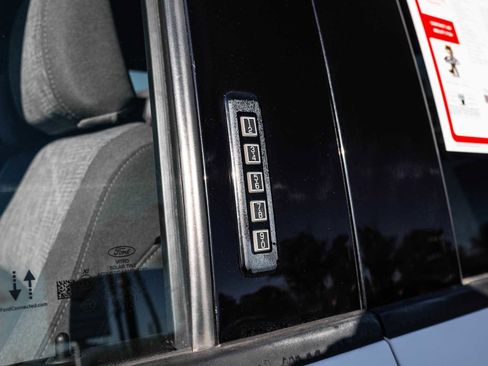 Used 2022 Ford F150 XLT w/ Equipment Group 301A Mid image 8