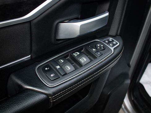 Used 2024 RAM 2500 Big Horn image 15