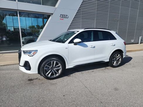 Used 2024 Audi Q3 2.0T Premium Plus AWD/4WD image 1