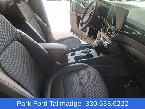 Used 2023 Ford Escape ST-Line w/ Tech Pack #1 AWD/4WD image 13