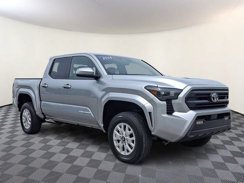 Used 2024 Toyota Tacoma SR5 AWD/4WD image 1