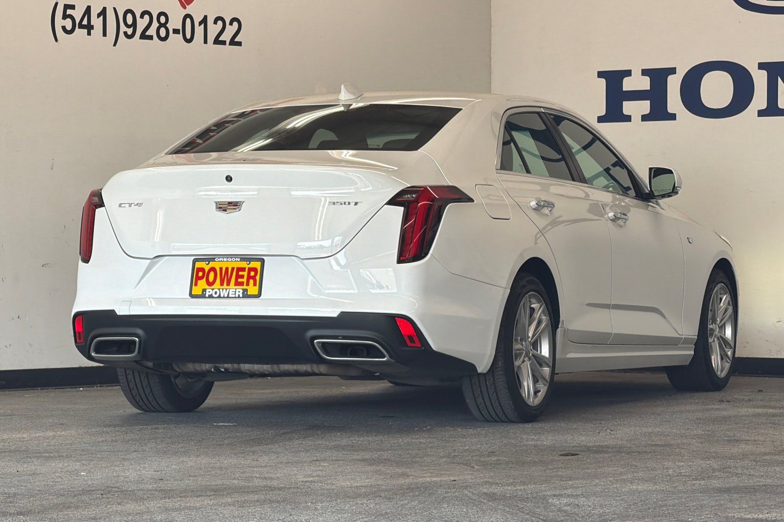Used 2020 Cadillac CT4 Luxury w/ Sun And Sound Package RWD image 3