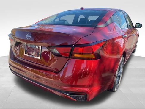 New 2025 Nissan Altima 2.5 SV image 7