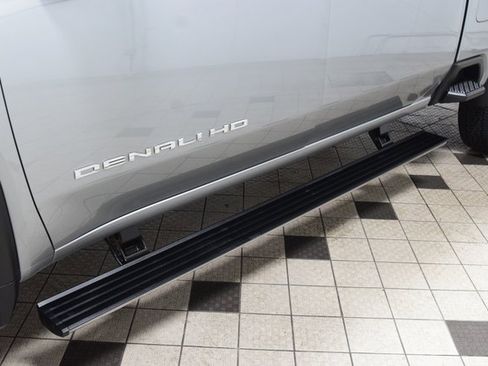 Used 2024 GMC Sierra 3500 Denali Ultimate image 31