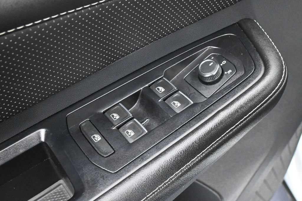 Used 2026 Volkswagen Atlas SE FWD image 14