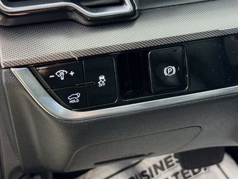 Certified 2023 Kia Sportage SX AWD/4WD image 10