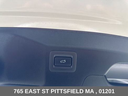 Used 2023 MAZDA CX-9 Touring Plus AWD/4WD image 17