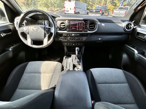 Used 2021 Toyota Tacoma TRD Off-Road image 24