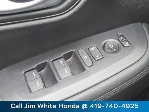 Certified 2024 Honda HR-V LX image 26
