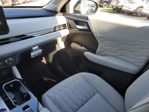 New 2026 Mitsubishi Outlander SEL FWD image 8