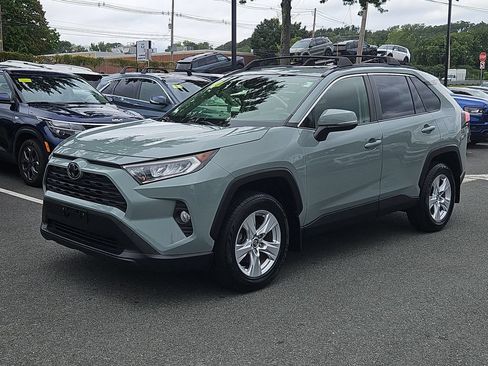 Used 2019 Toyota RAV4 XLE w/ Convenience Package AWD/4WD image 1
