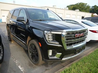Used 2024 GMC Yukon SLT w/ SLT Luxury Package