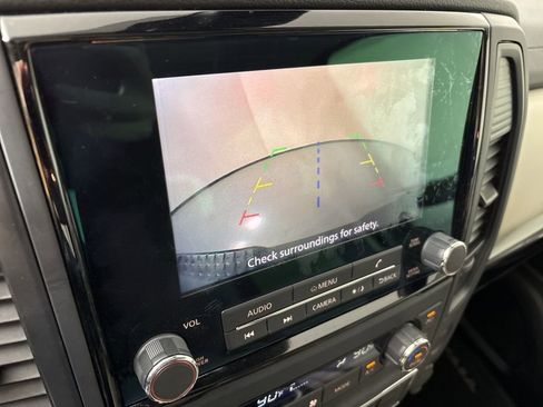 Certified 2024 Nissan Titan SV w/ SV Convenience Package image 33
