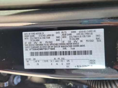 Certified 2026 Ford F450 Platinum w/ FX4 Off-Road Package AWD/4WD image 19