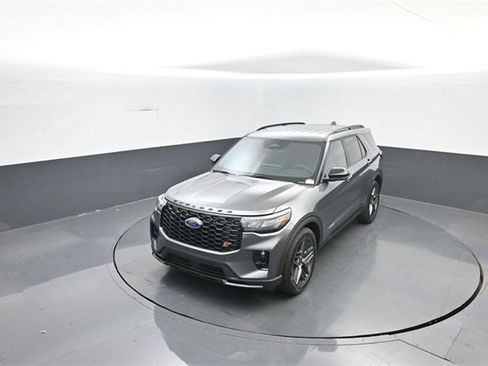 New 2026 Ford Explorer ST image 20