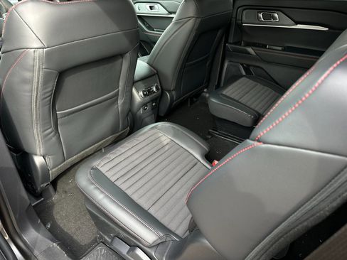 New 2026 Ford Explorer ST-Line w/ ST-Line Street Pack image 13