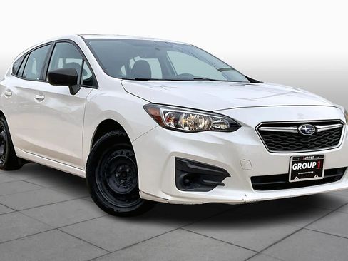 Used 2019 Subaru Impreza 2.0i image 2