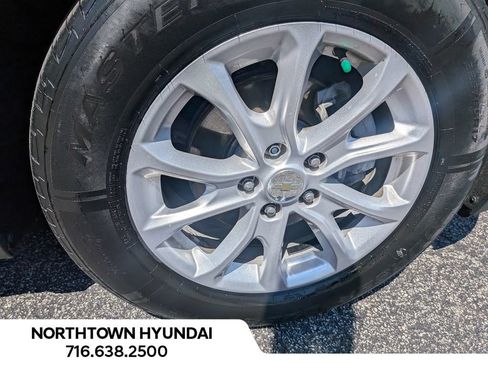 Used 2020 Chevrolet Equinox LS FWD image 38