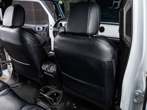 Used 2021 Jeep Wrangler Unlimited Sport image 31