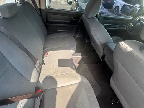 Used 2017 RAM 1500 Express RWD image 15