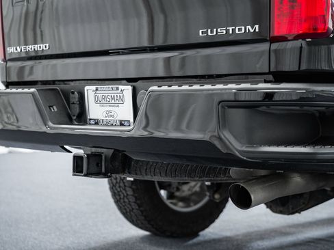 Used 2024 Chevrolet Silverado 2500 Custom image 25