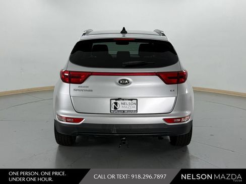 Used 2018 Kia Sportage EX w/ EX Premium Package AWD/4WD image 7